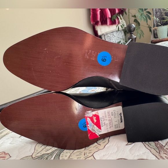 Ralph Lauren Kamille Quilted Leather Boots - Picture 7 of 7